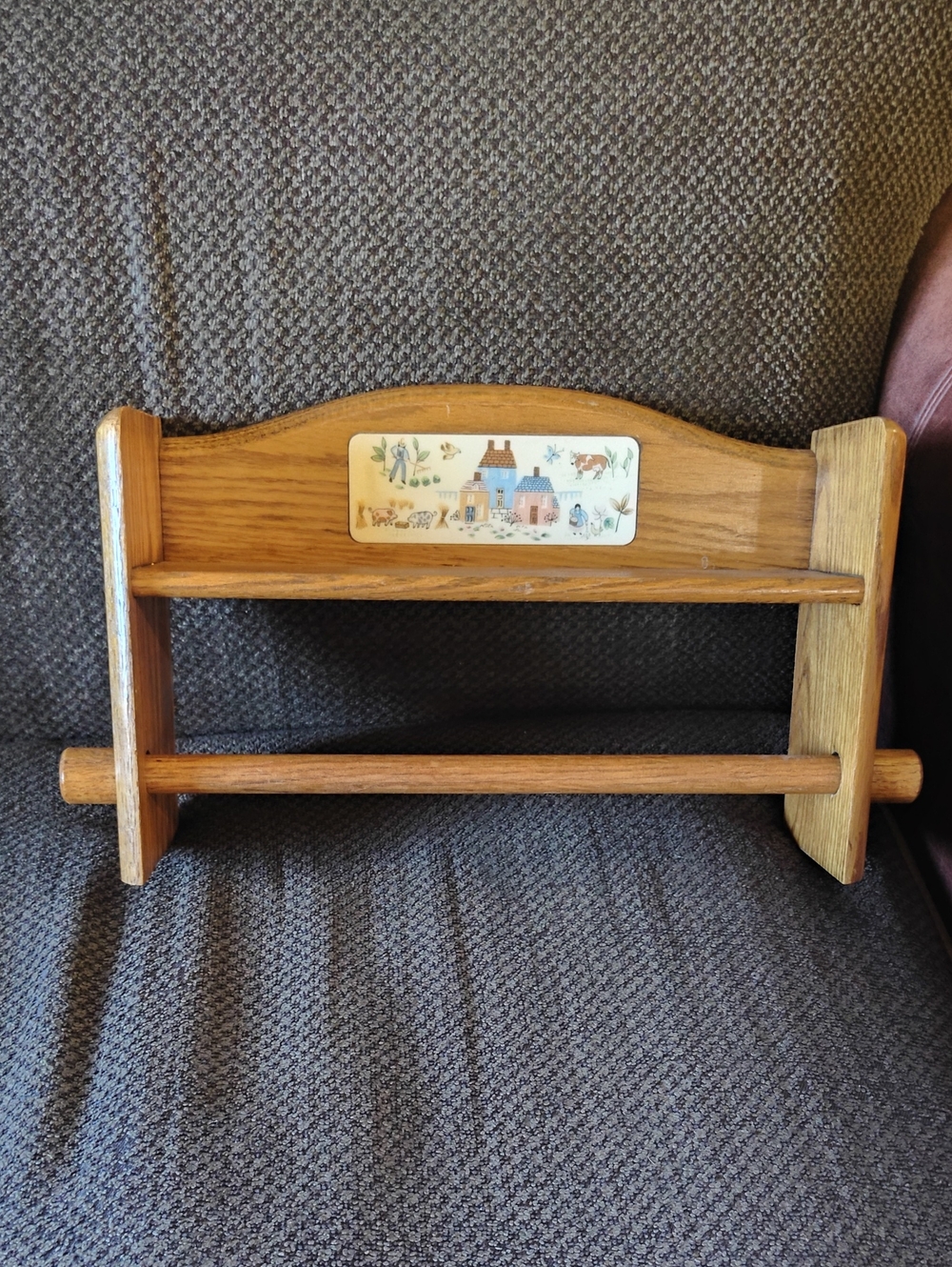 Heartland  Country Cottage Wall Mounted Paper Towel Holder - Oak
